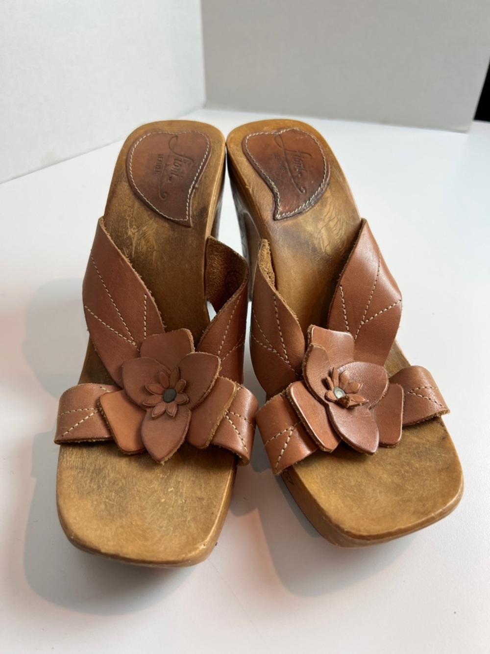 Fioni Bohemian Wood and Leather Sandals Size 7 1/2